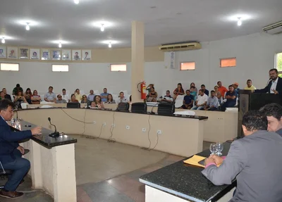 Prefeito Padre Walmir destaca importância da medalha