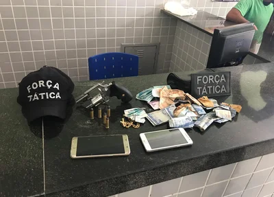Material apreendido com o preso