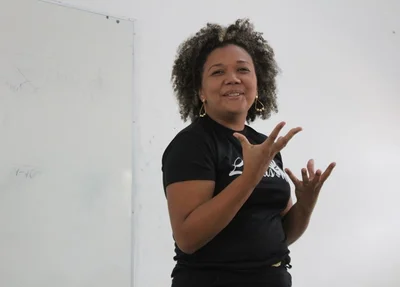Professora de Libras da Semec