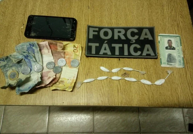 Material apreendido pela polícia