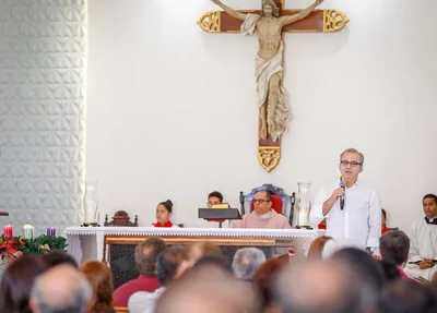Firmino Filho comemora aniversário com missa em Teresina