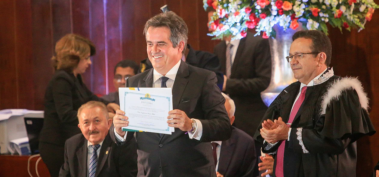 Ciro Nogueira é diplomado senador do Piauí 