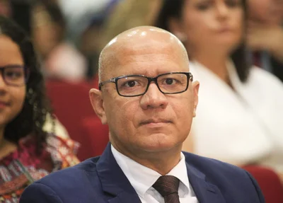 Deputado eleito pelo PT, Franzé Silva, recebe diplomação no TJ