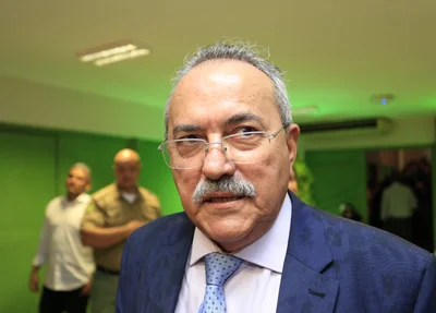 Deputado federal Átila Lira é diplomado