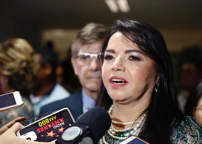 Vereadora Teresa Britto é diplomada deputada estadual em evento no TJ