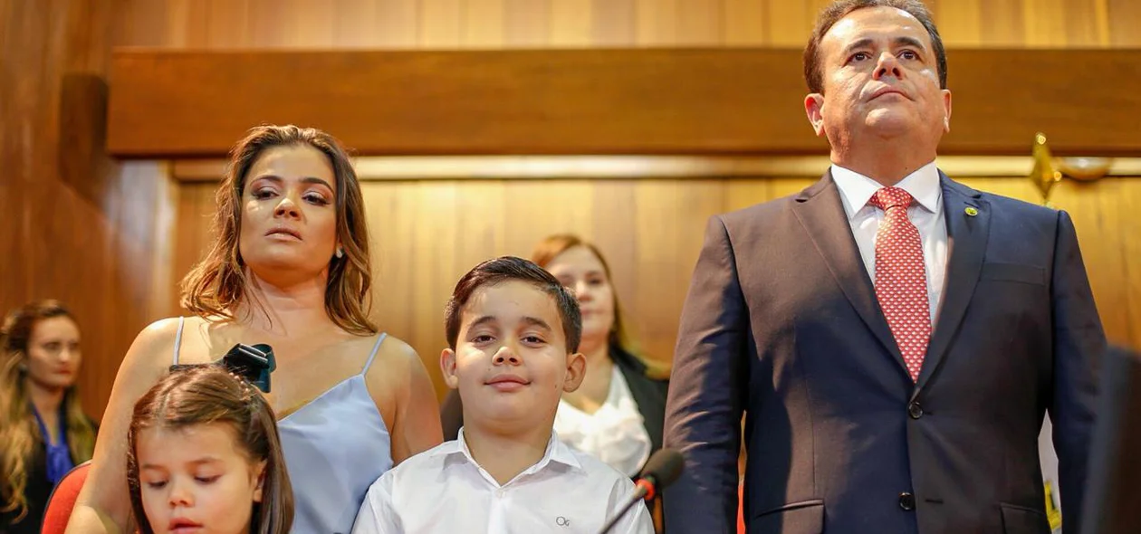 Elisabeth Sá, Henrique Pires e filhos