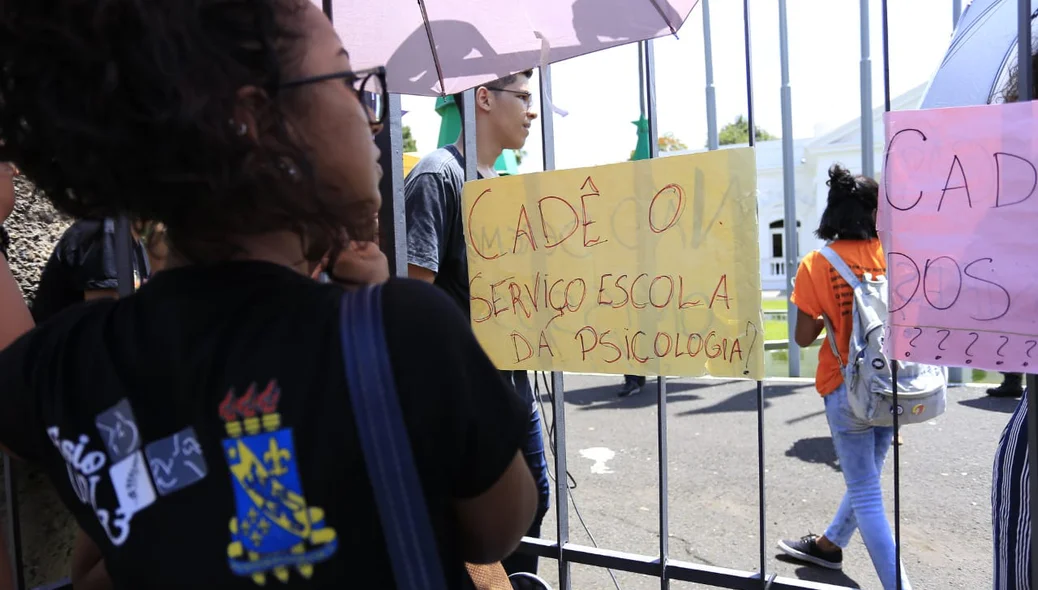 Estudantes de psicologia da Uespi também estavam presentes 