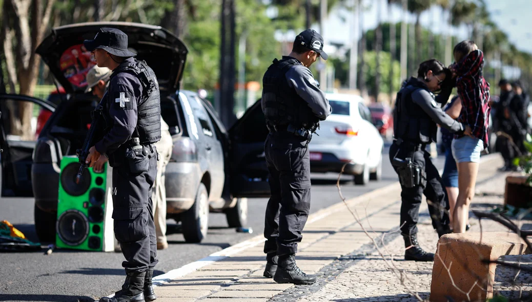 Polícia Civil fazendo os procedimentos legais 