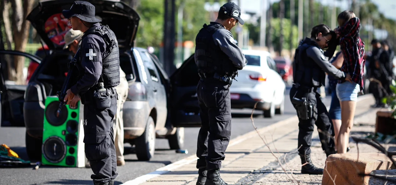 Polícia Civil fazendo os procedimentos legais 