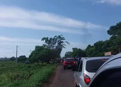 Congestionamento na PI 113