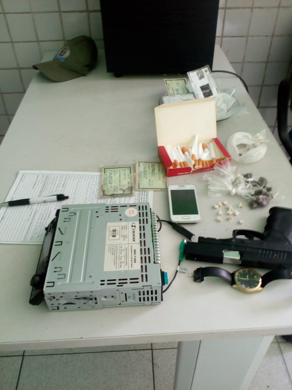 Material apreendido pela Polícia Militar 