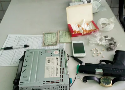 Material apreendido pela Polícia Militar 