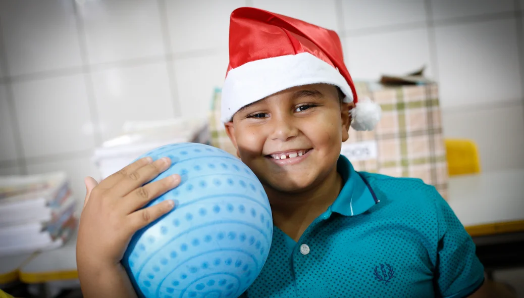 Criança feliz 