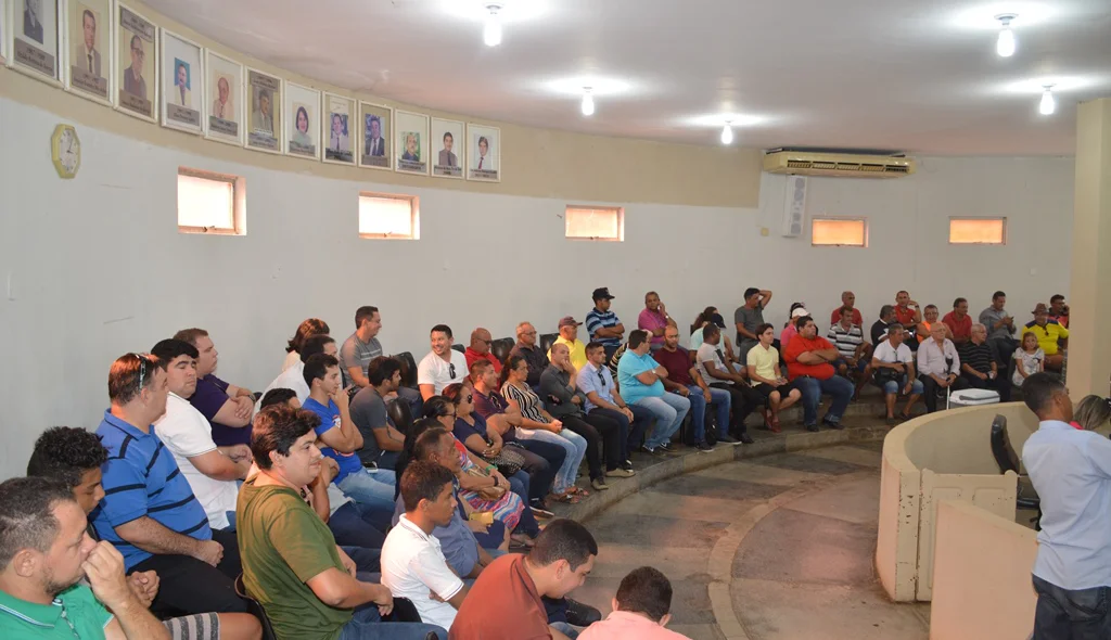 Eleição da Câmara de Picos atrai público expressivo