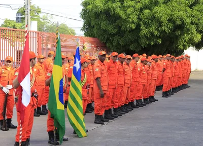 Formação de bombeiros em Teresina