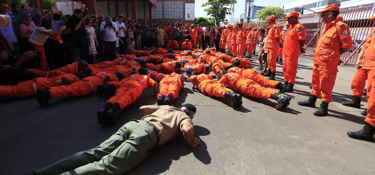 Formatura dos Corpo de Bombeiros