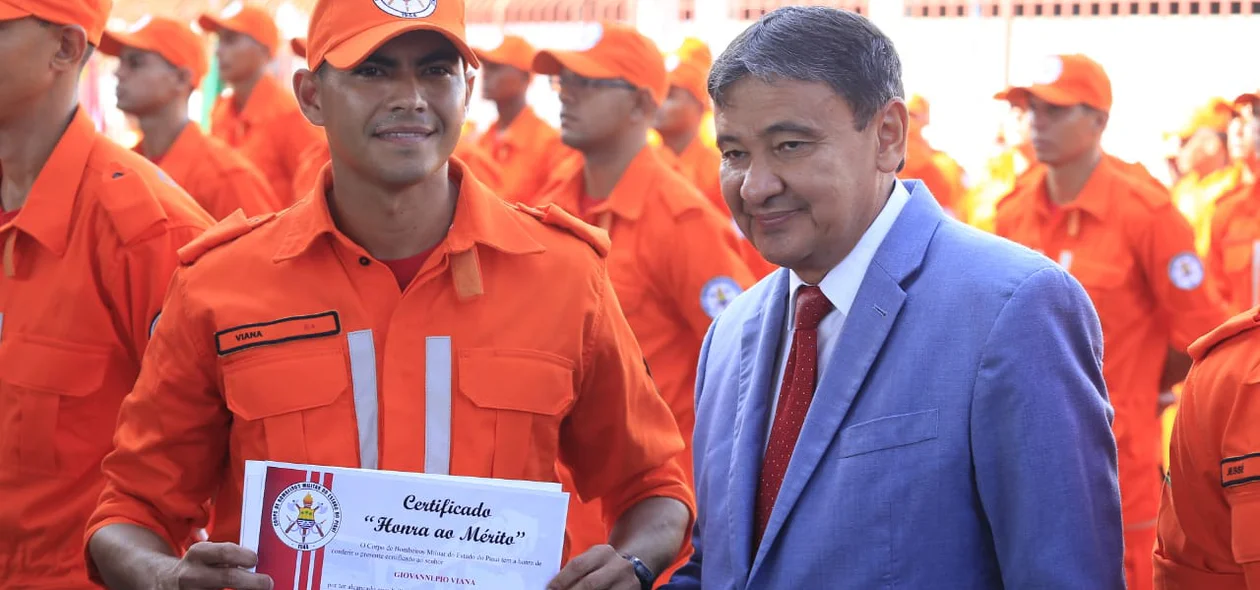 Governador Wellington Dias prestigia formando aprovado em primeiro lugar 