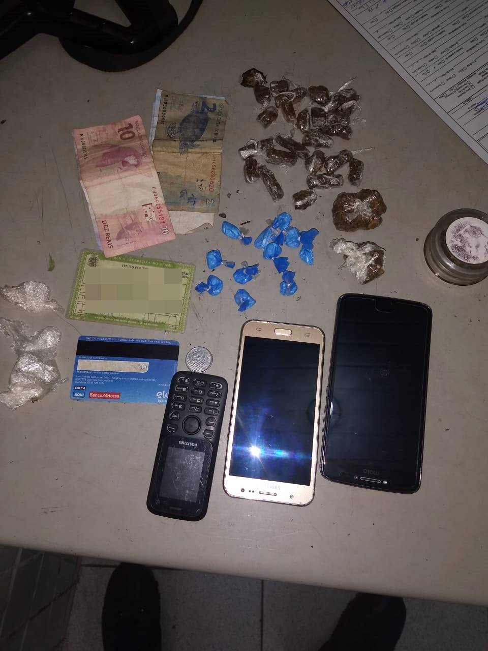 Drogas encontradas em residência