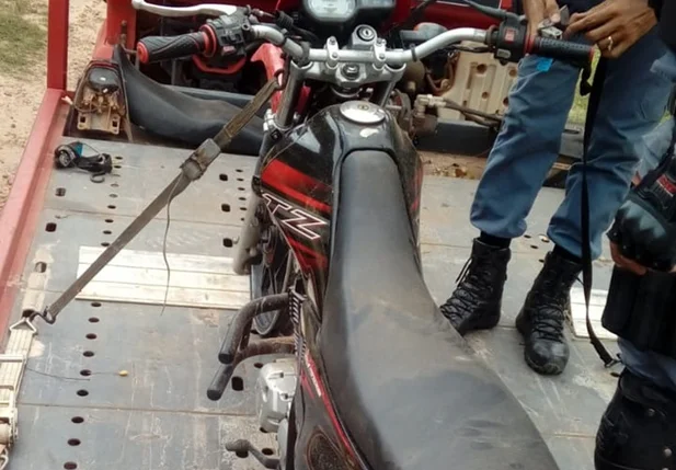 Motocicleta recuperada pela PM