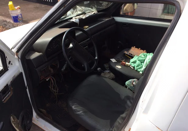 Carro que foi arrombado por Juliano