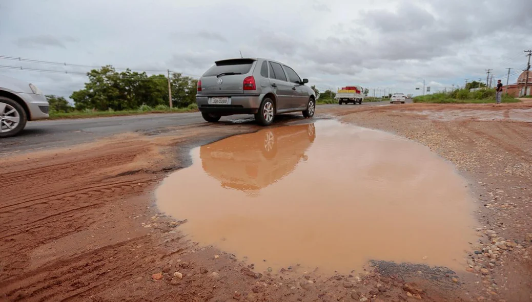 Populares cobram pela duplicação da pista
