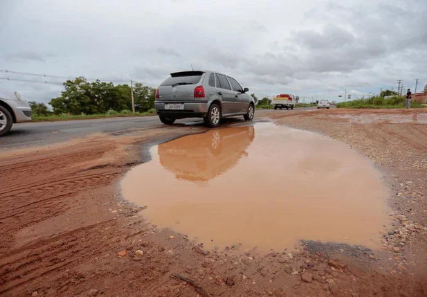 Populares cobram pela duplicação da pista
