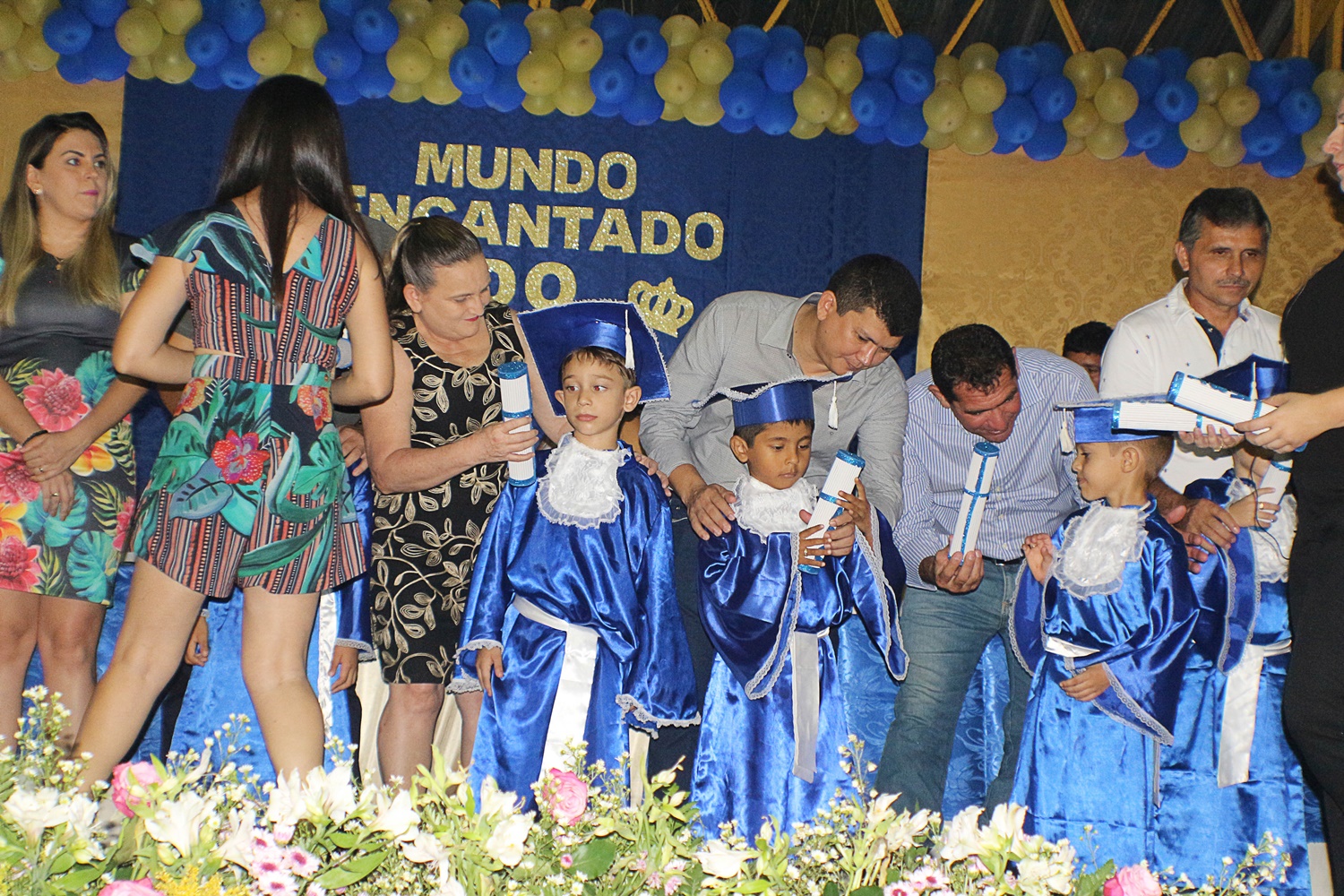Prefeito Rubens Vieira participou da colação de grau dos alunos do ensino infantil