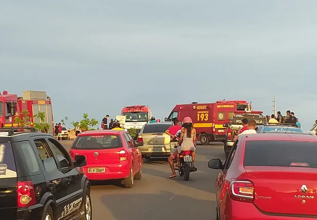 Acidente na Avenida principal do Jacinta Andrade