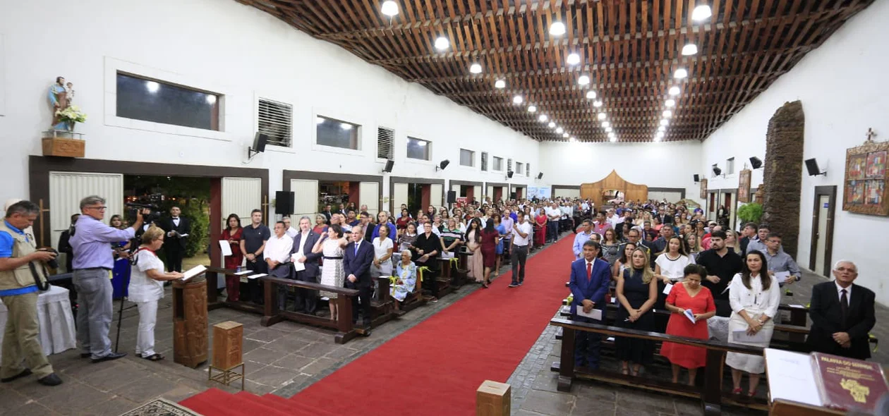 Missa aconteceu na Igreja Nossa Senhora de Lourdes