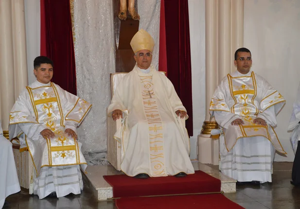 Dois novos diáconos são ordenados pela Diocese de Picos
