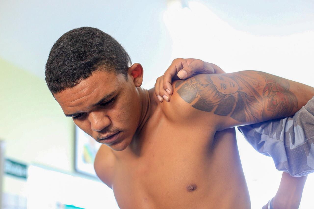 Wesley Vieira de Oliveira é acusado de matar o comerciante Adroaldo