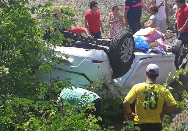 Acidente no trecho da BR-343