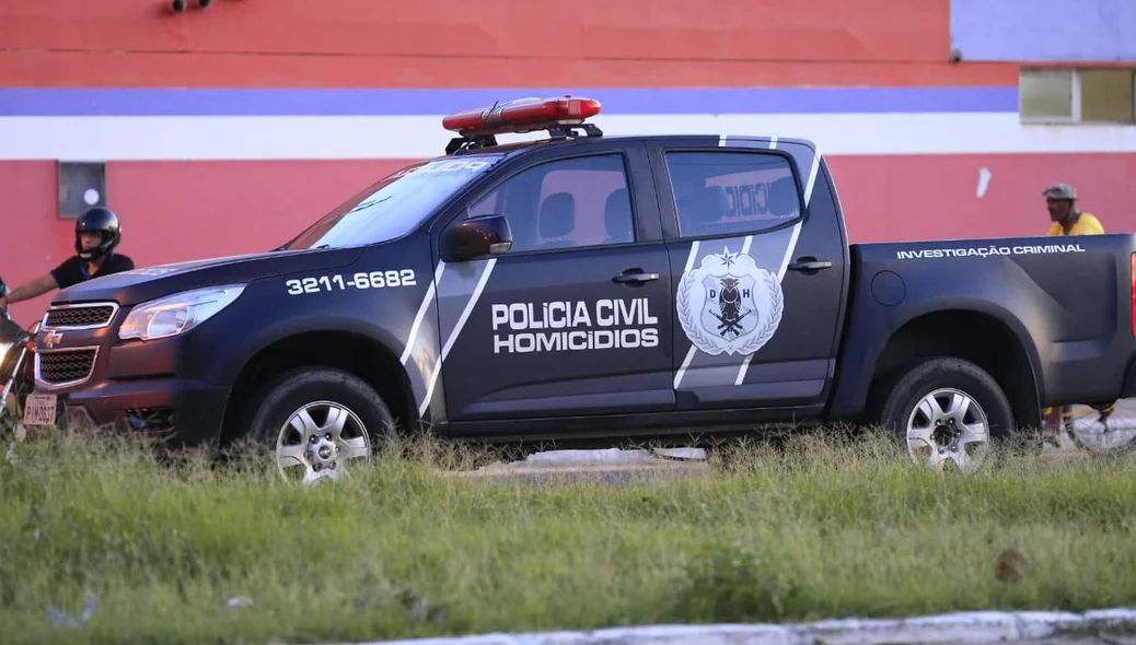 Policiais do DHPP estiveram no local e iniciaram as investigações