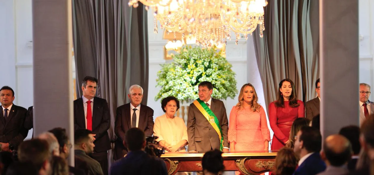 Governador Wellington Dias tomou posse 