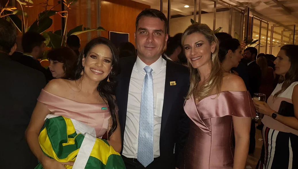 Rubenita é amiga de Flávio Bolsonaro, filho do presidente 