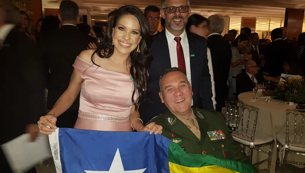 Rubenita participou da cerimônia e da recepção oferecida por Bolsonaro