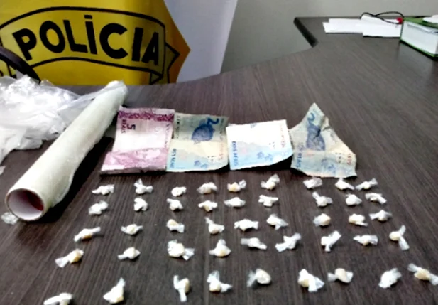 Material apreendido durante operação realizada entre Polícia Civil e Delegacia Espacializada em Narcóticos em Timon