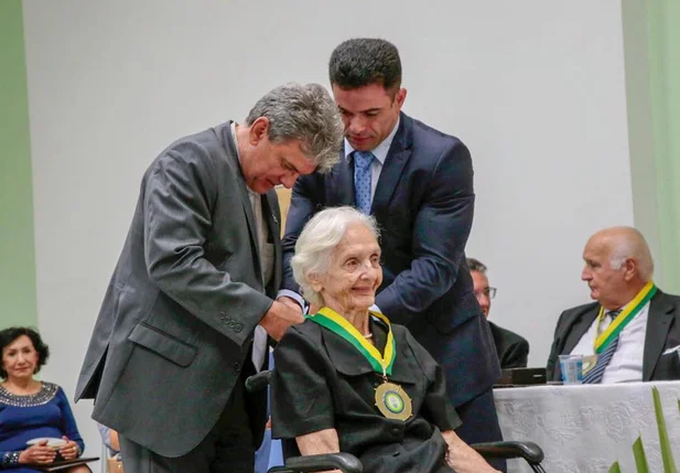 Dona Petinha