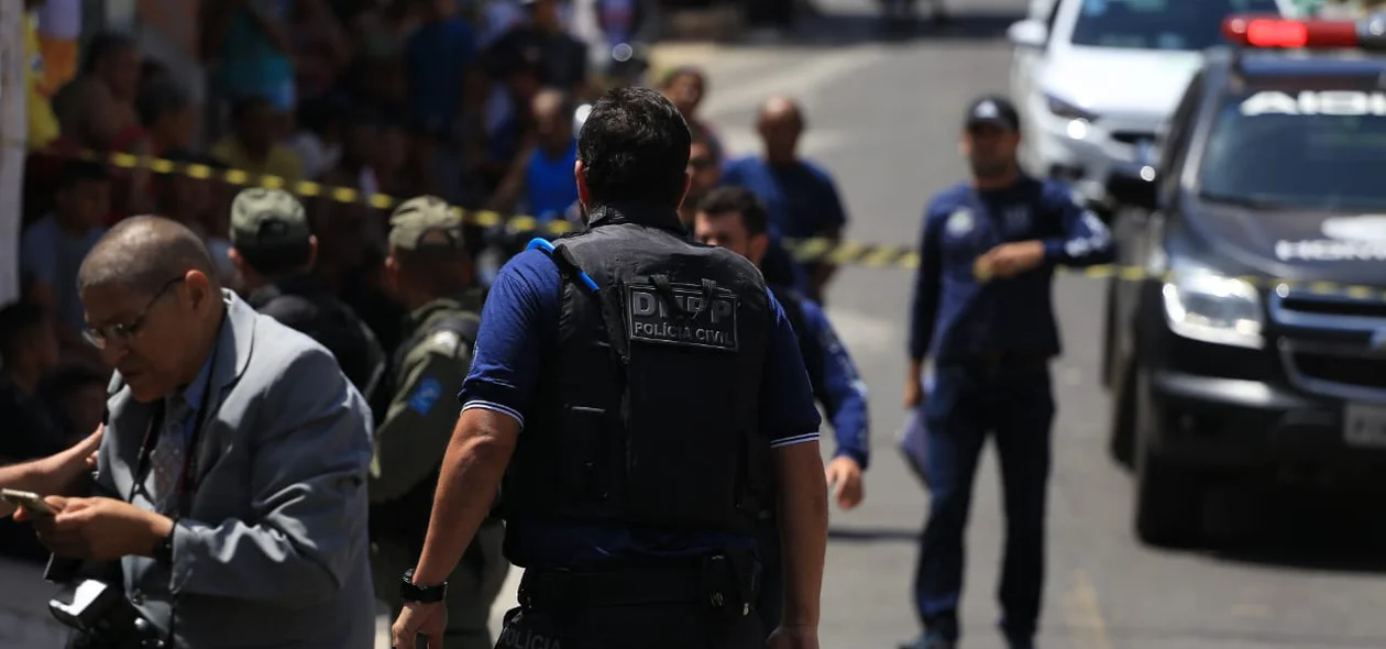 Policiais da Delegacia de Homicídios