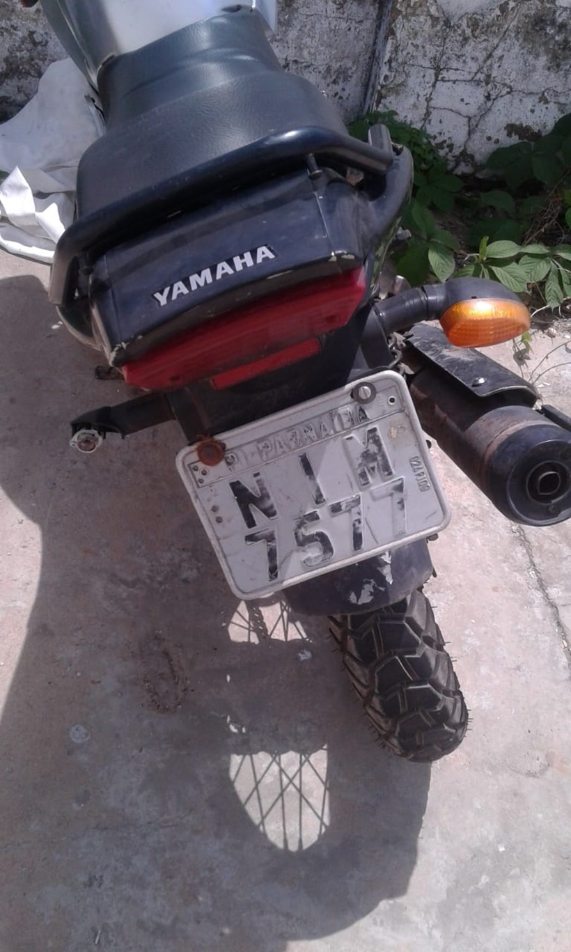 Motocicleta encontrada abandonada em Luís Correia