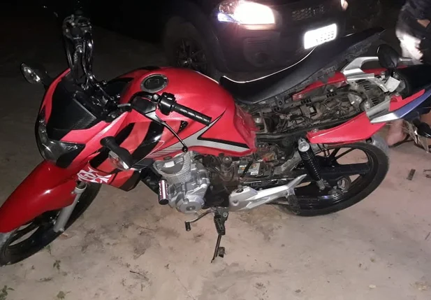 Motocicleta encontrada pela Polícia Militar do Maranhão após o roubo.