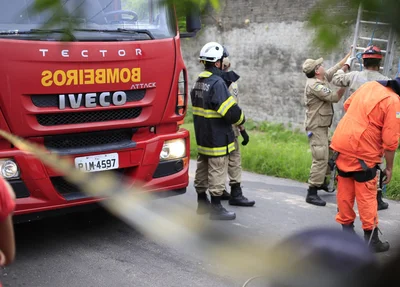 Corpo de Bombeiros foi ao local 