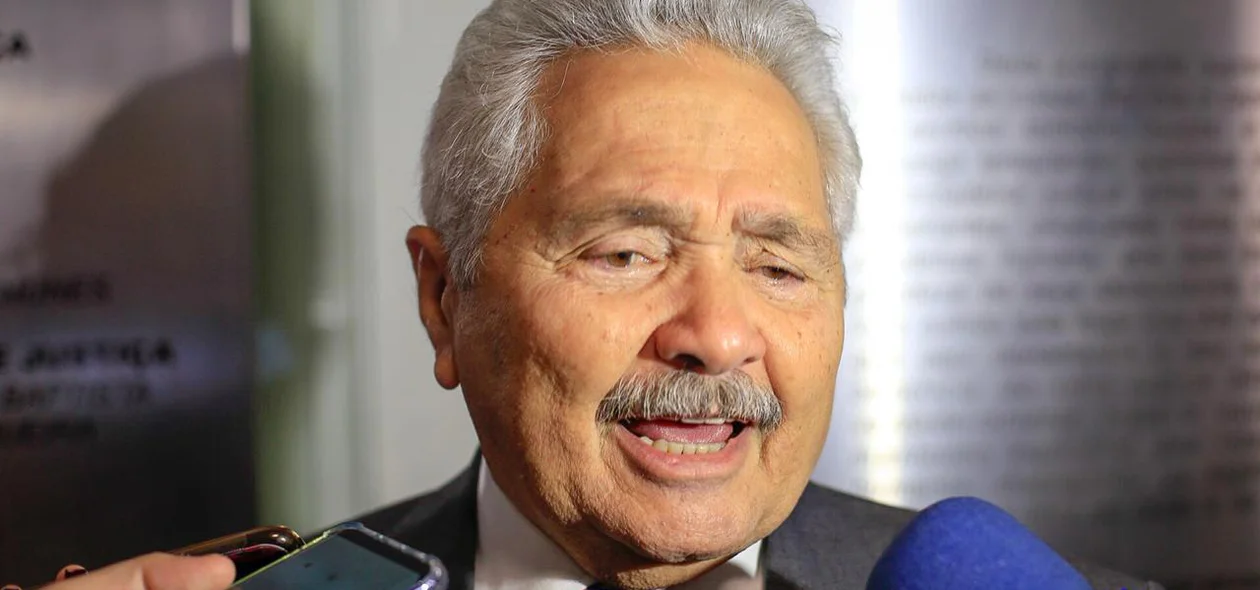 Elmano Férrer