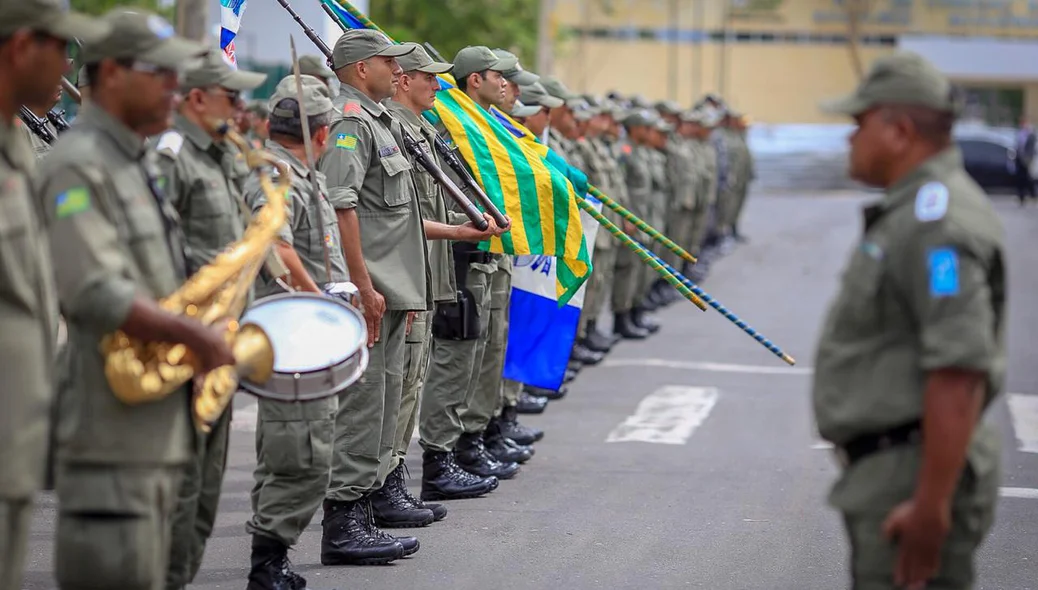 Policiais militares em solenidade no Tribunal de Justiça