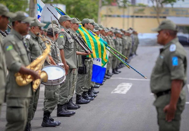 Policiais militares em solenidade no Tribunal de Justiça