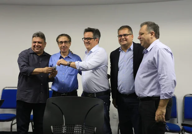 Entrega de veículos para 50 prefeitos do Estado do Piauí