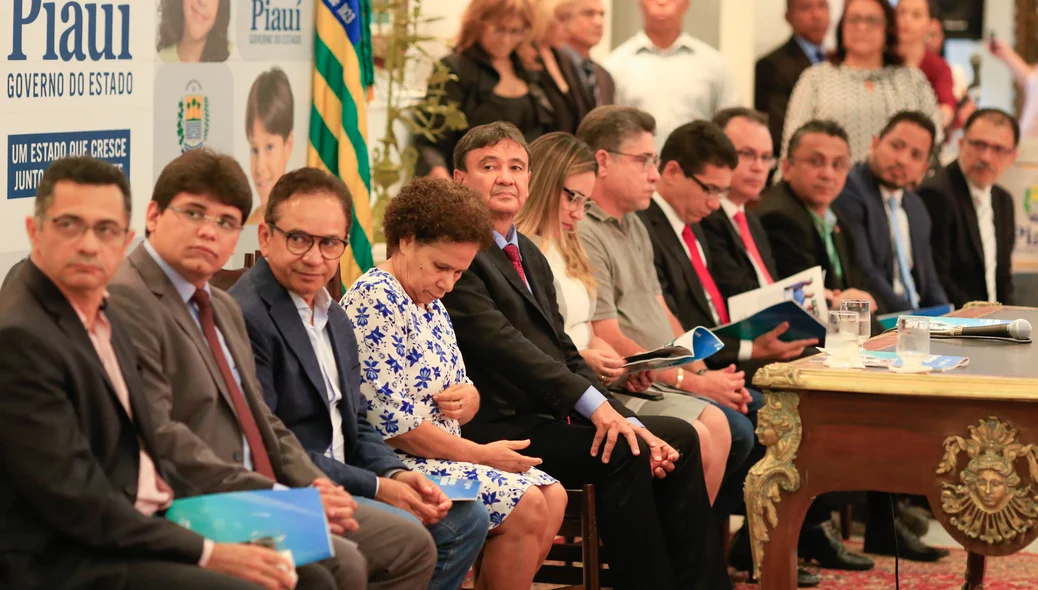 Autoridades presentes