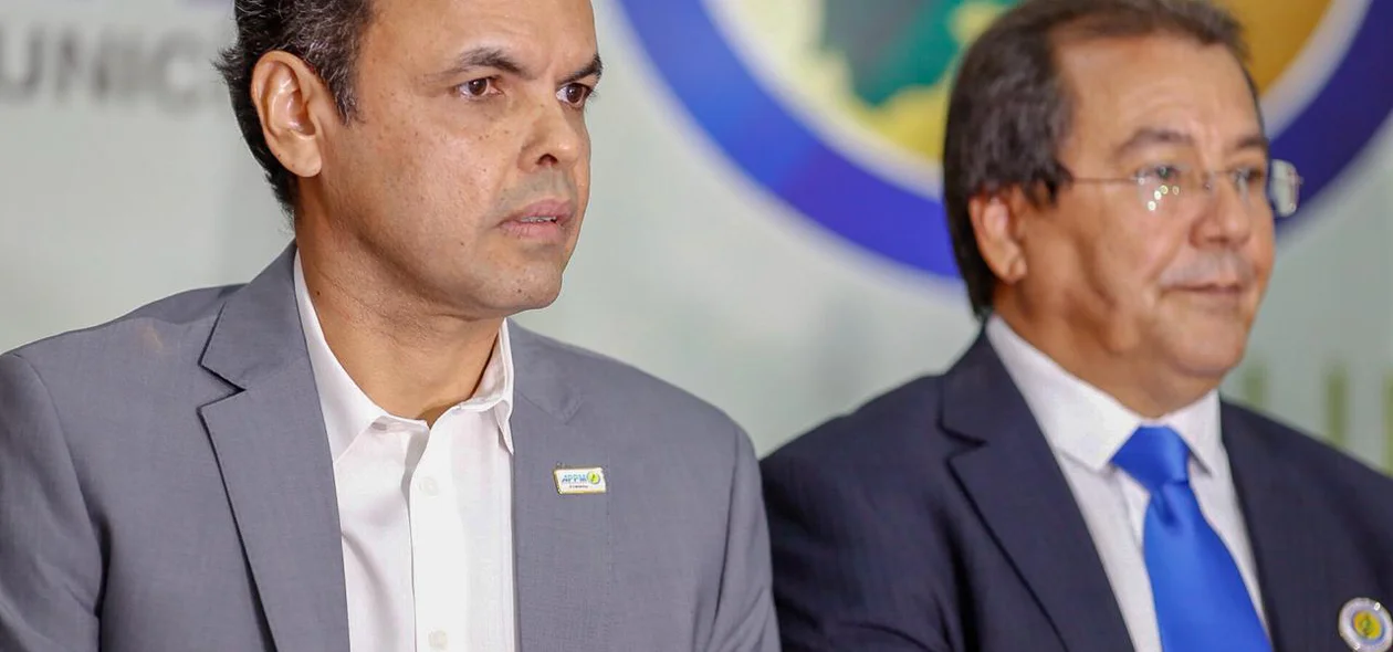 Prefeitos Gil Carlos e Jonas Moura