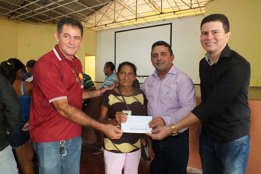 Entrega de boletos do Garantia Safra em Campo Maior