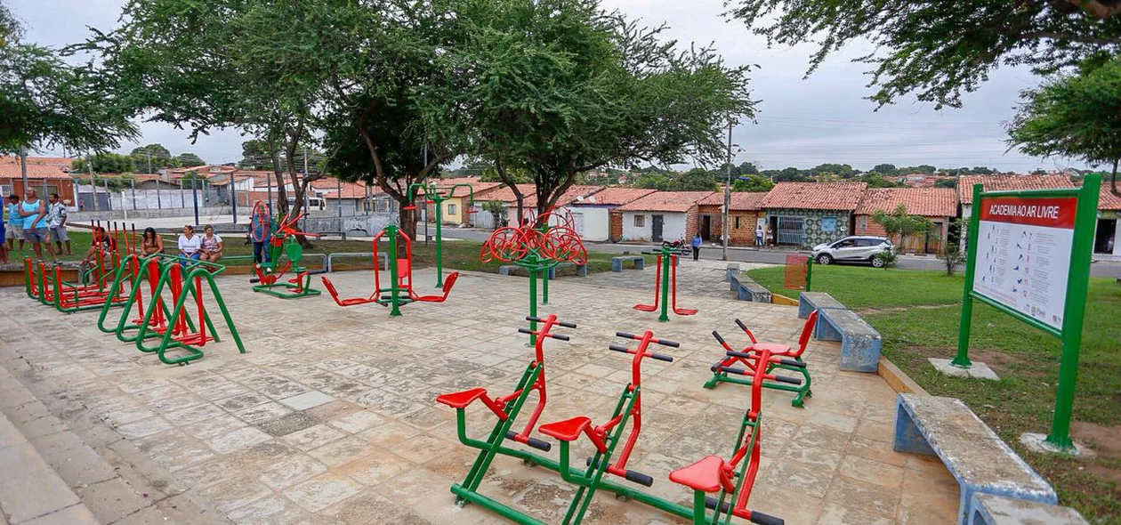 Academia ao ar livre é entregue à população da zona sul de Teresina